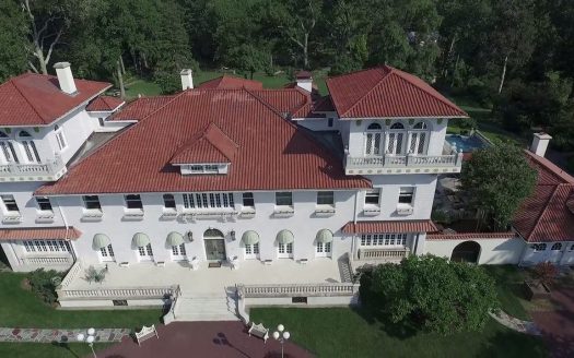 The Gloria Mansion, casas espectaculares filmadas con drones de última generación. ¡Vende, Compra y Alquila Tu Propiedad con REPLUS®!